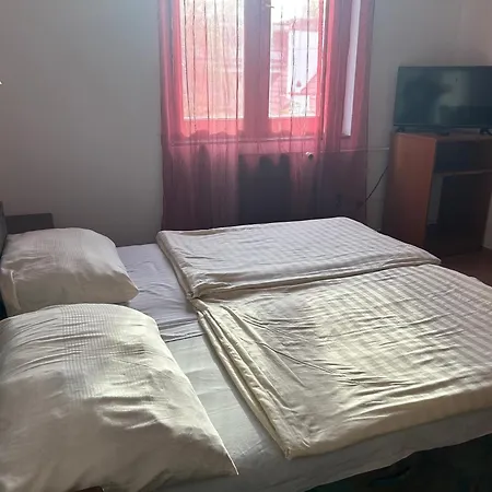 Fenyő Liget 3*